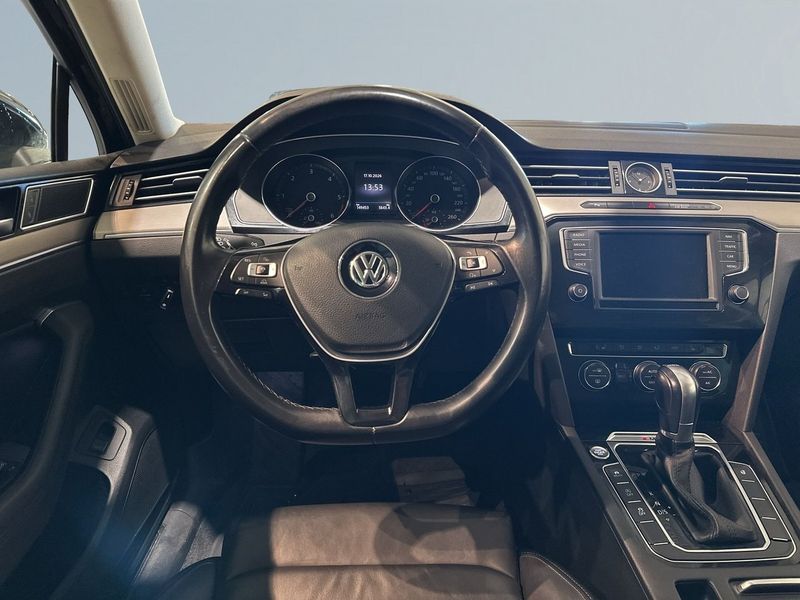 Volkswagen Passat bild 9