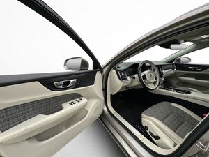 Volvo V60 bild 13
