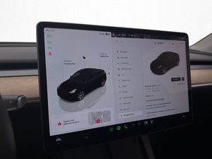 Tesla Model Y bild 24