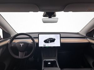 Tesla Model Y bild 13