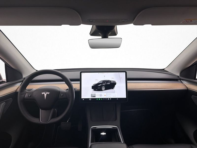 Tesla Model Y bild 13
