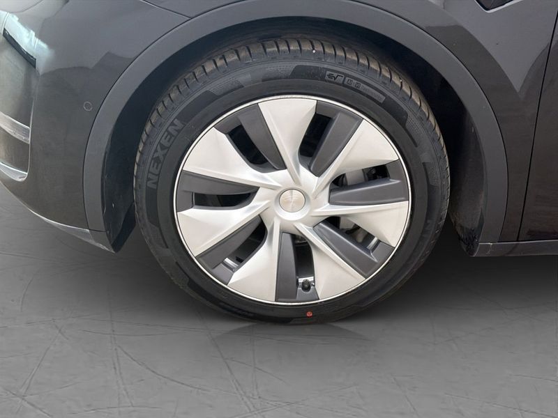 Tesla Model Y bild 34
