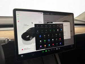 Tesla Model Y bild 26