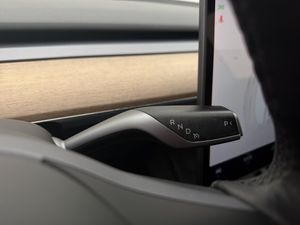 Tesla Model Y bild 22
