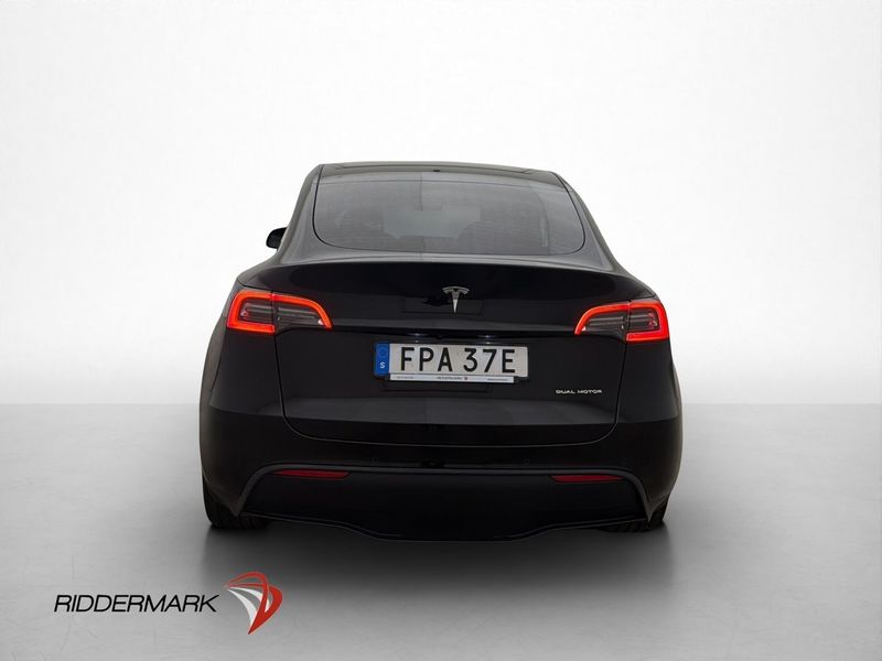 Tesla Model Y bild 8