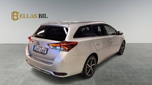 Toyota Auris bild 2