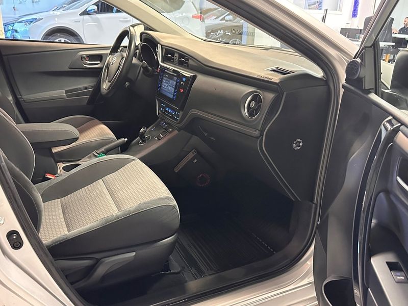 Toyota Auris bild 27