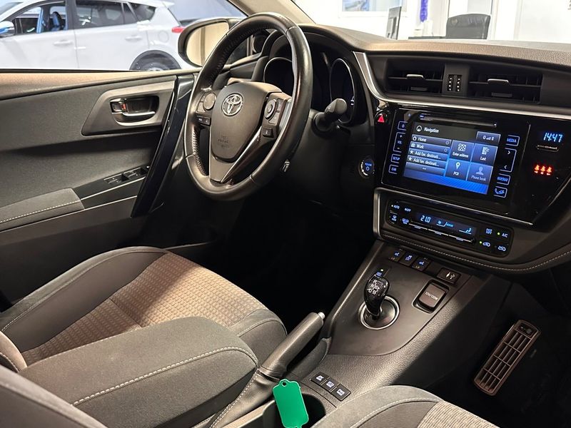 Toyota Auris bild 26