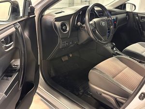 Toyota Auris bild 19