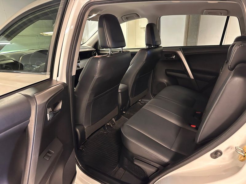 Toyota RAV4 bild 27