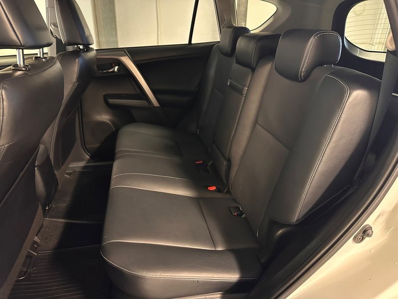 Toyota RAV4 bild 26