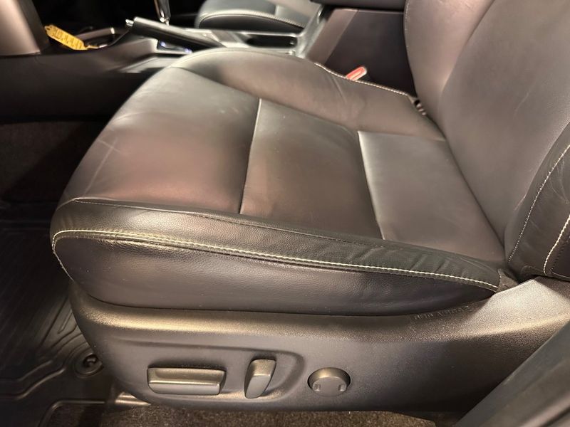 Toyota RAV4 bild 24
