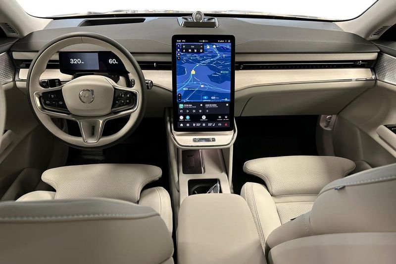 Volvo ES90 bild 10
