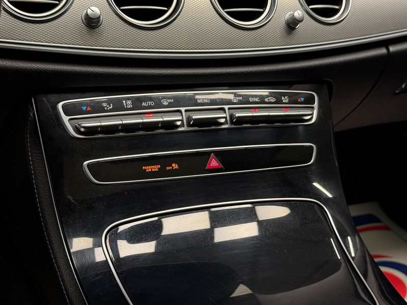 Mercedes E220 bild 17