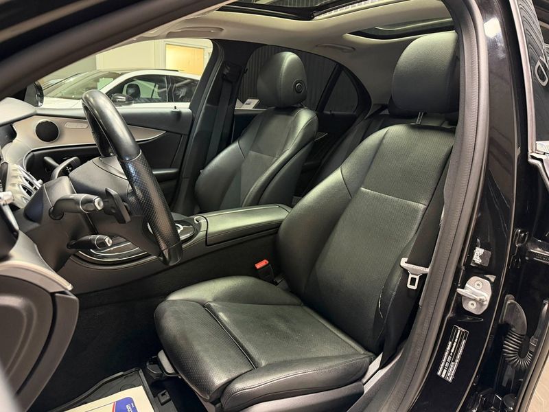 Mercedes E220 bild 13