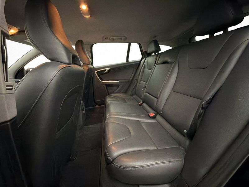 Volvo V60 bild 24