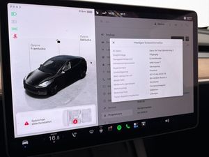 Tesla Model Y bild 24