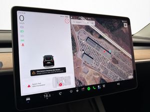 Tesla Model Y bild 19