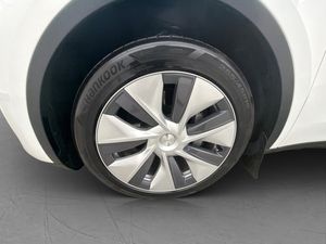 Tesla Model Y bild 32