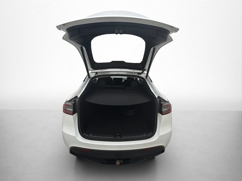 Tesla Model Y bild 29