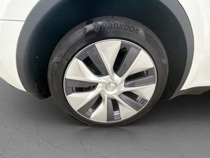 Tesla Model Y bild 34
