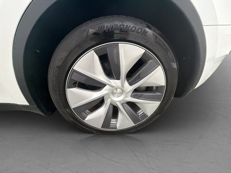 Tesla Model Y bild 33