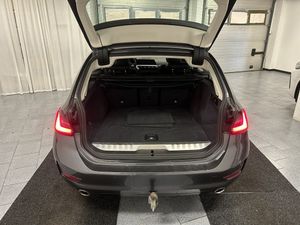 BMW 330 bild 10