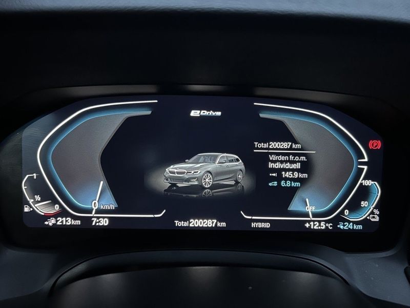 BMW 330 bild 13