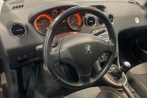Peugeot 308 SW bild 8