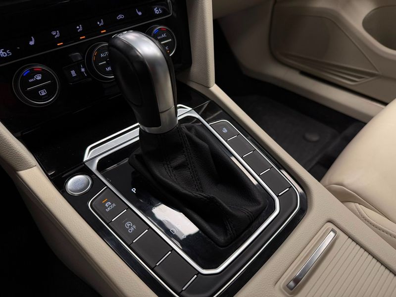 Volkswagen Passat bild 19