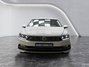 Volkswagen Passat bild 9
