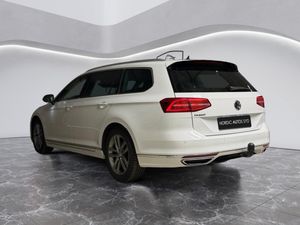Volkswagen Passat bild 4