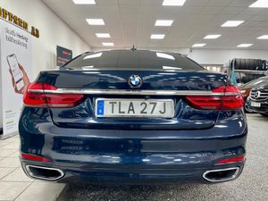 BMW 750 bild 5