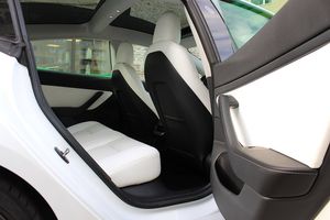 Tesla Model 3 bild 23