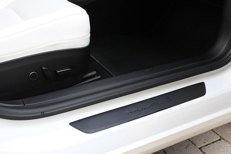 Tesla Model 3 bild 26