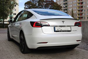 Tesla Model 3 bild 14
