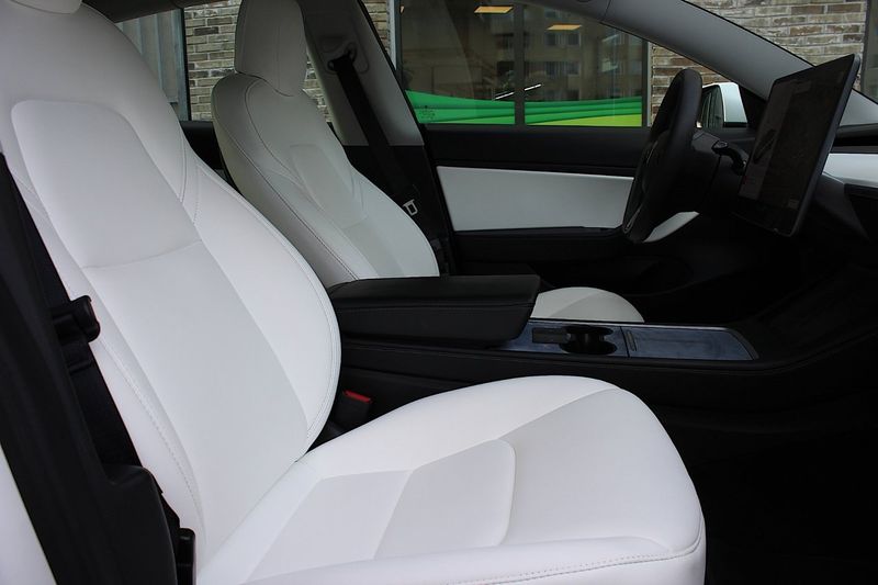 Tesla Model 3 bild 27