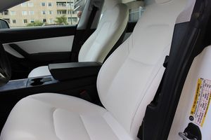 Tesla Model 3 bild 22