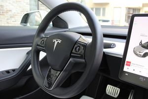 Tesla Model 3 bild 30