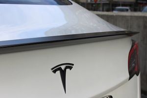 Tesla Model 3 bild 15