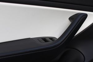 Tesla Model 3 bild 20
