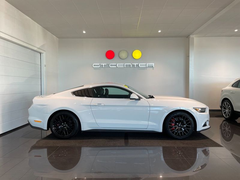 Ford Mustang bild 2
