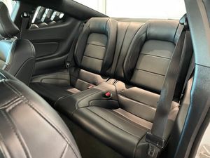 Ford Mustang bild 17