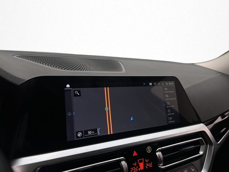 BMW 330 bild 13
