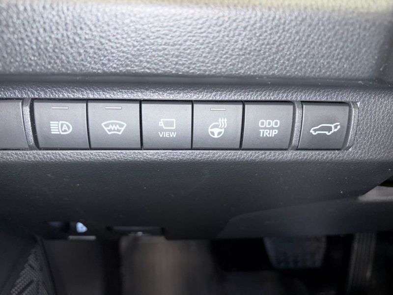 Toyota RAV4 bild 10