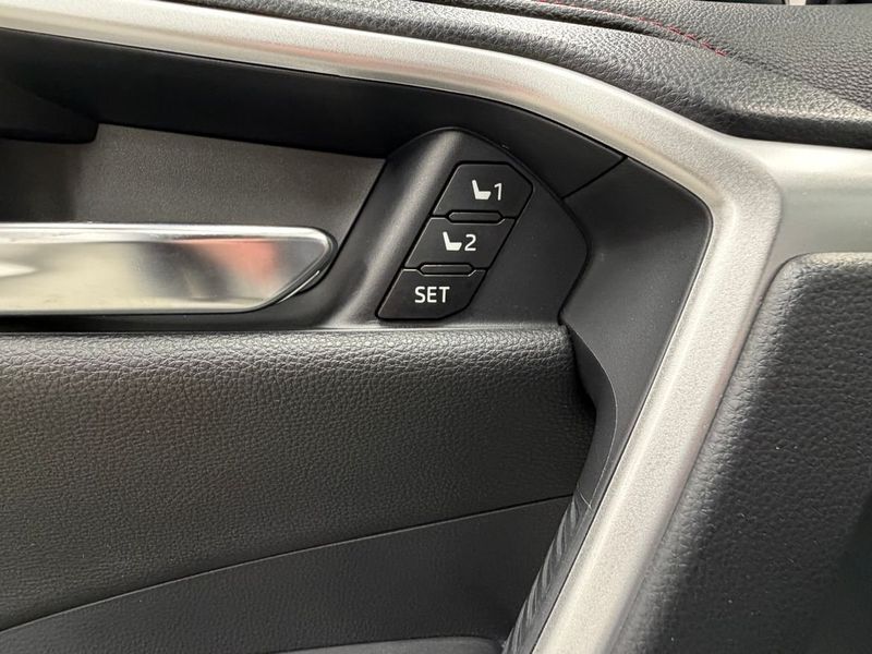 Toyota RAV4 bild 6