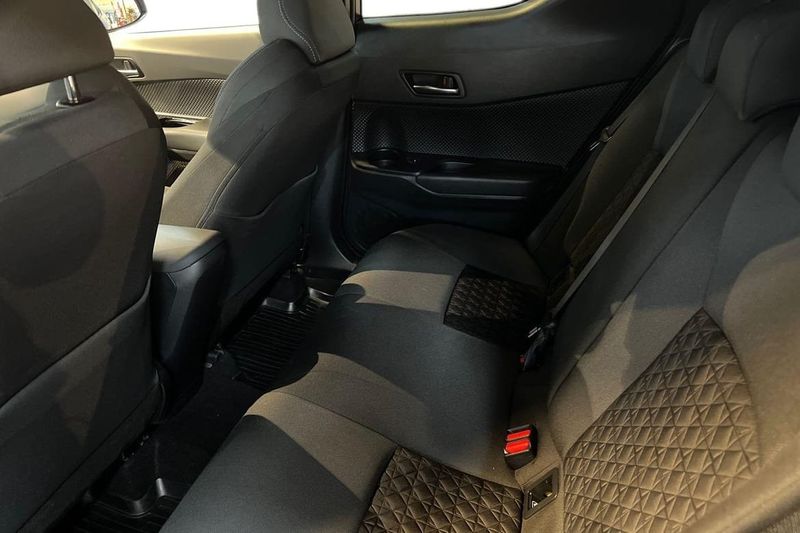 Toyota C-HR bild 11