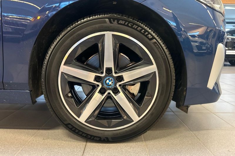 BMW 225 bild 14