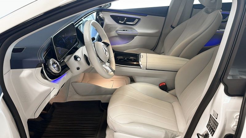 Mercedes EQE350 bild 8