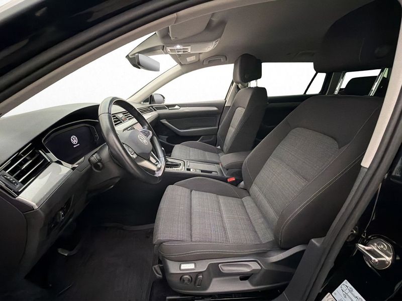 Volkswagen Passat bild 11